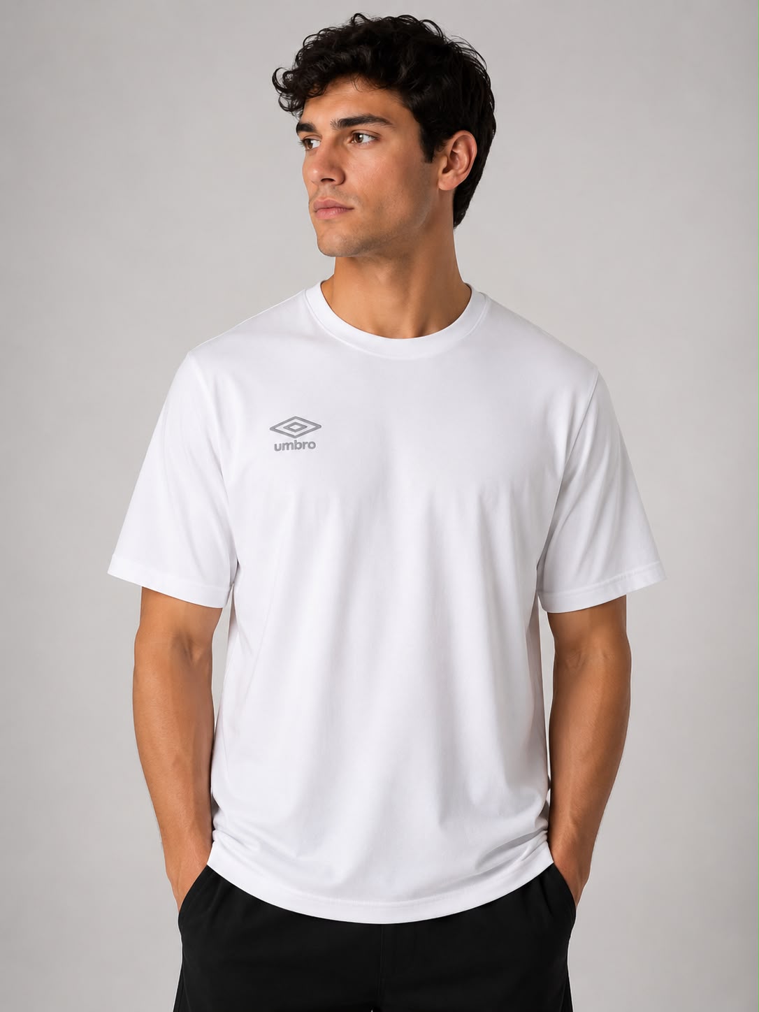 umbro-season-erkek-beyaz-pamuklu-spor-tisort-nf0150-19409.jpeg