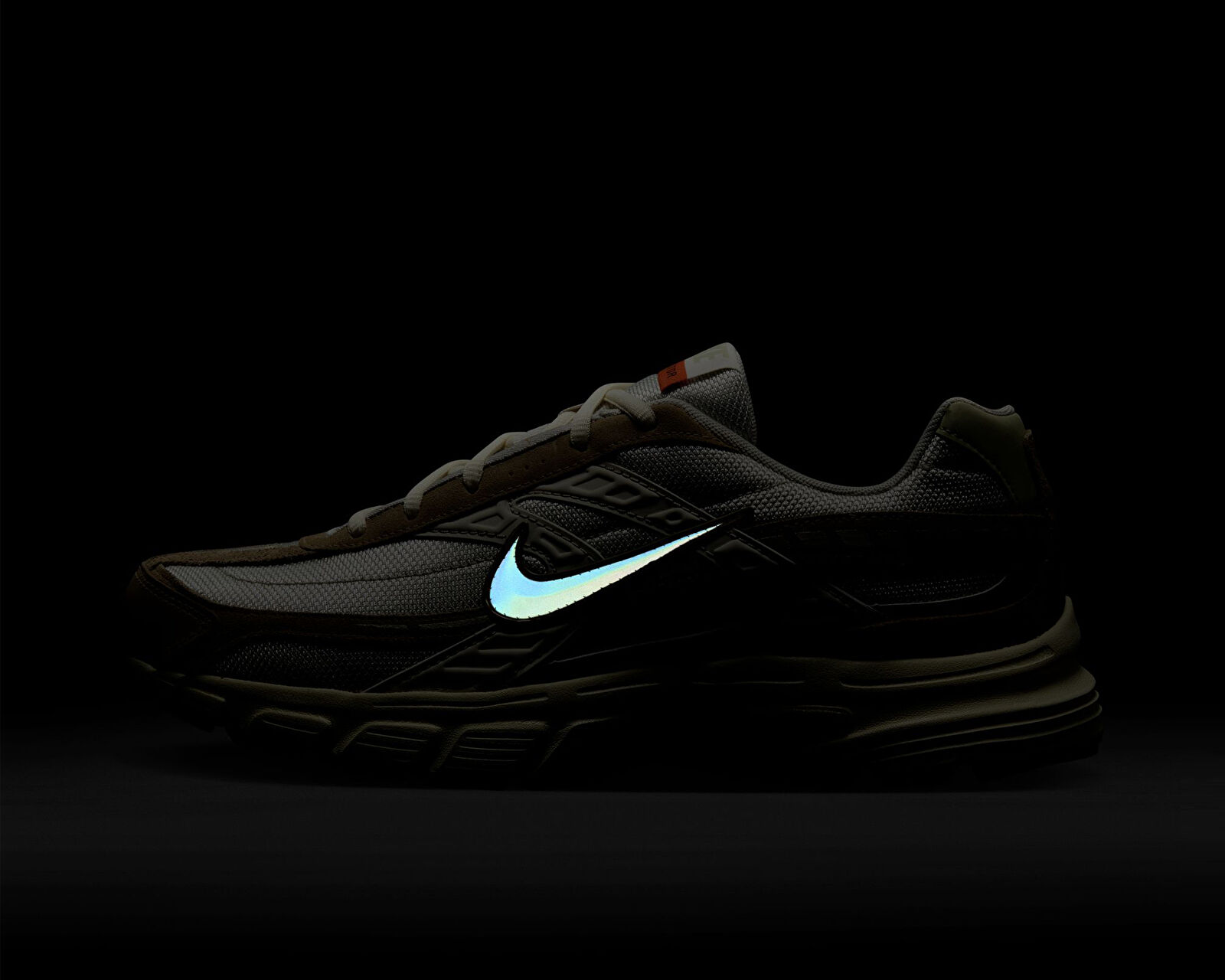 nike-initiator-erkek-bej-yuruyus-kosu-spor-ayakkabi-hj7683-072-19887.jpg