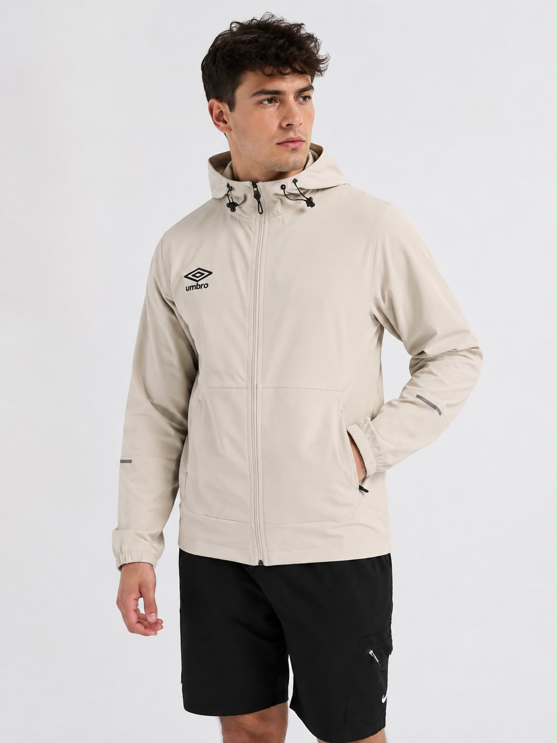 umbro-comfy-jacket-erkek-beyaz-ekru-fermuarli-spor-sweatshirt-tc0258-20032.jpeg